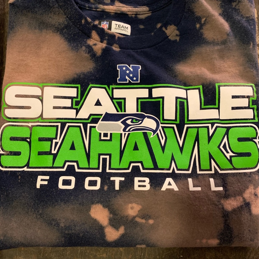 Seahawks tee